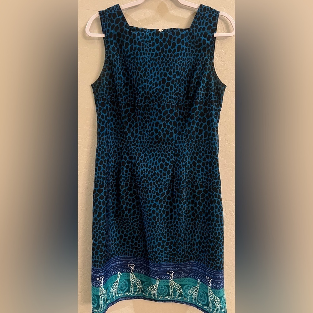 Prophecy by Sag Harbor Size 10 animal
Print giraffe print dress